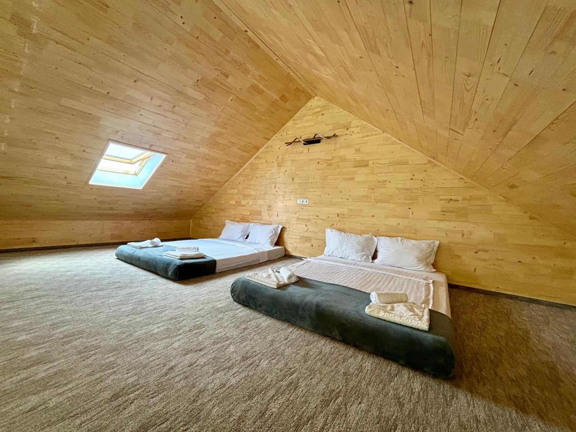 Casa Tinca 2 Villa Izvoru Mureşului Exteriör bild