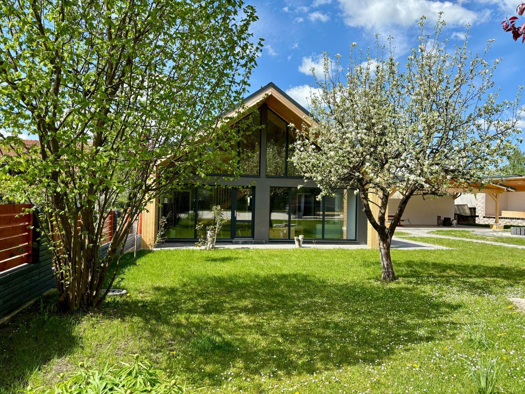 Casa Tinca 2 Villa Izvoru Mureşului Exteriör bild